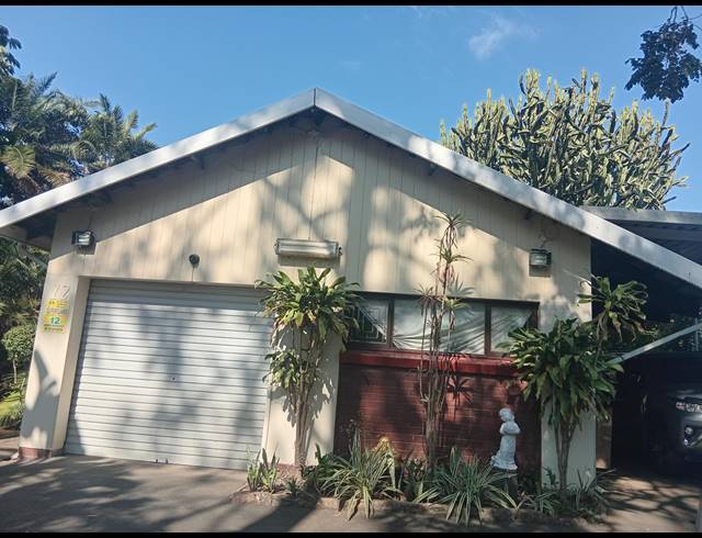 4 bed property for sale in DAWNCLIFFE